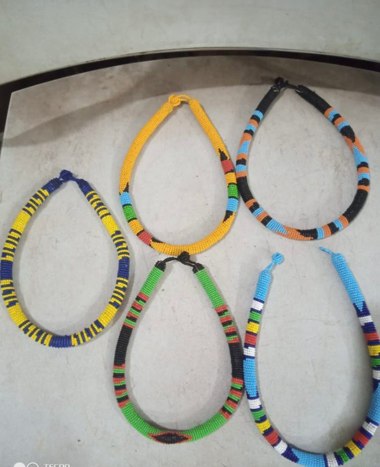 Bracelets /colliers artisanaux